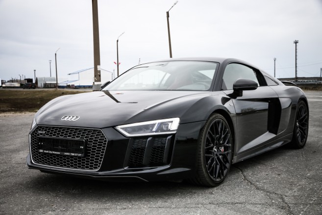 Audi Repair Specialist vs. Dealership Service What’s Best for Your Car 3