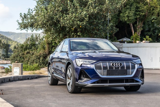 Audi Repair Specialist vs. Dealership Service: What’s Best for Your Car?