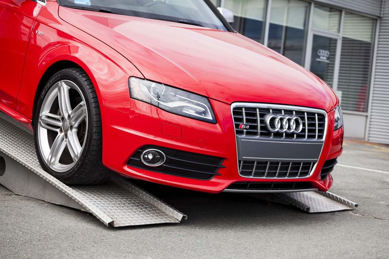 How an Audi Repair Specialist Diagnoses Complex Oil Leaks