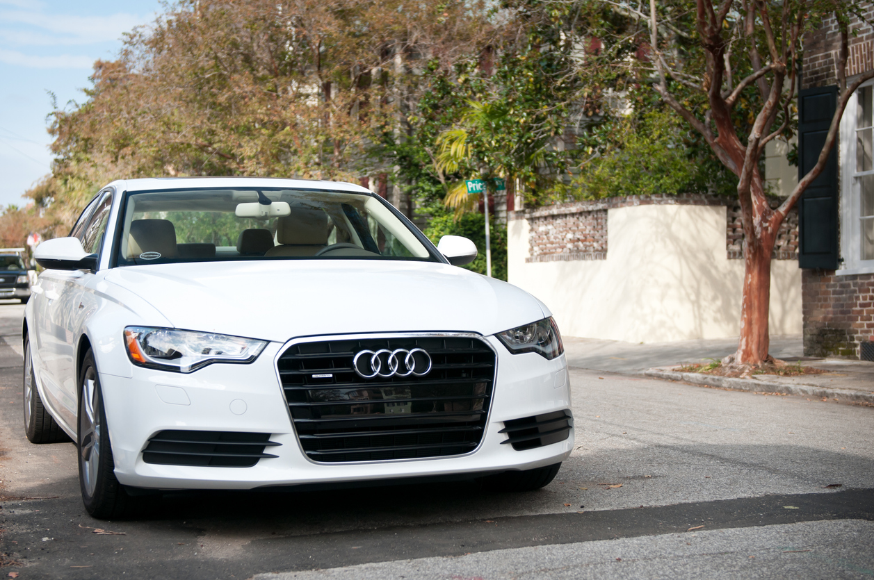 When to Seek Out an Audi Repair Specialist: Signs & Symptoms 4