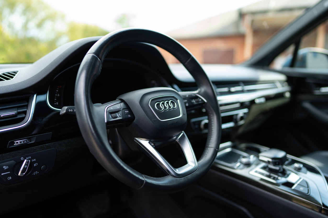 When to Seek Out an Audi Repair Specialist: Signs & Symptoms 5