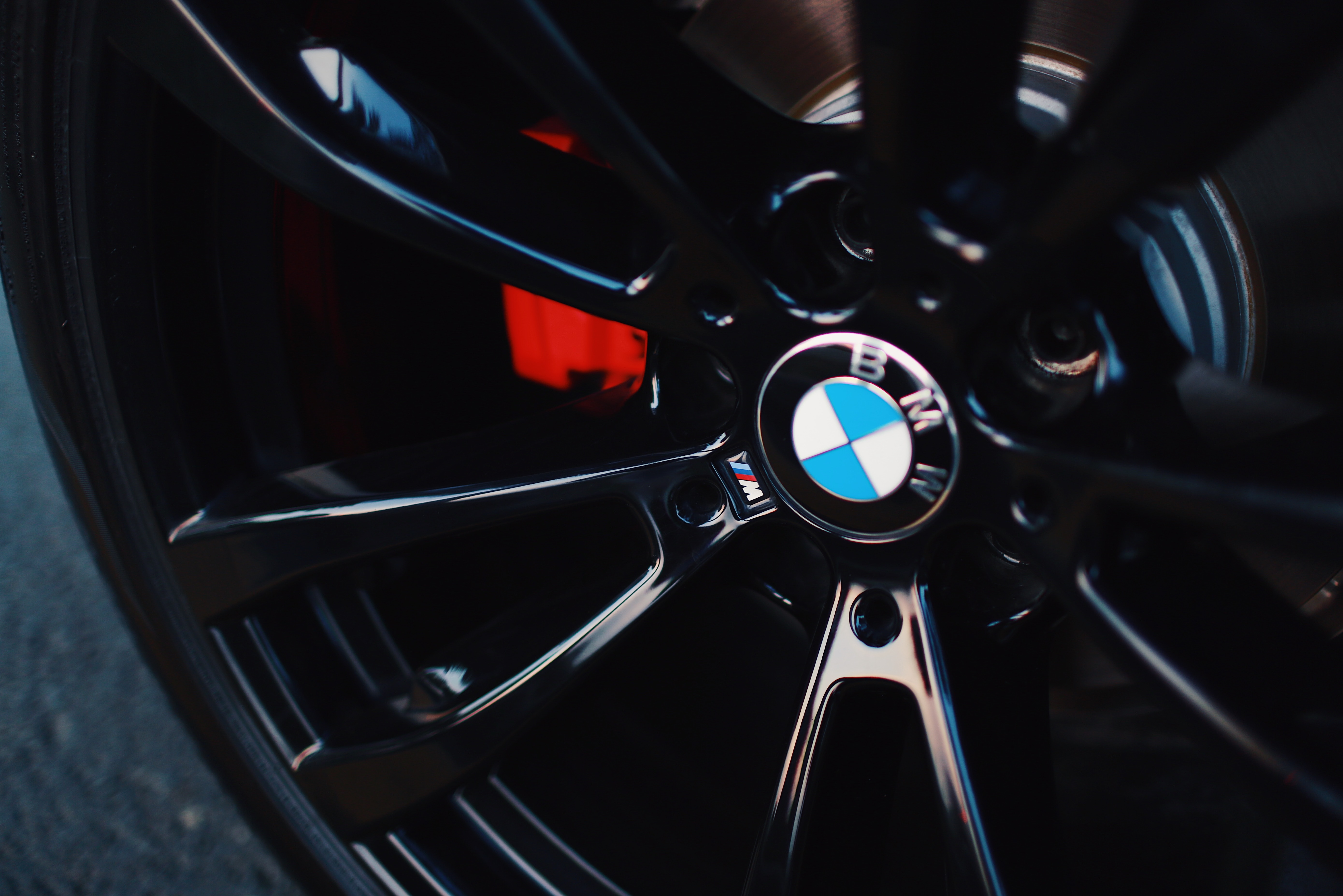 Why Regular Visits to Your BMW Maintenance Mechanic are Essential for Long-Lasting Performance 4
